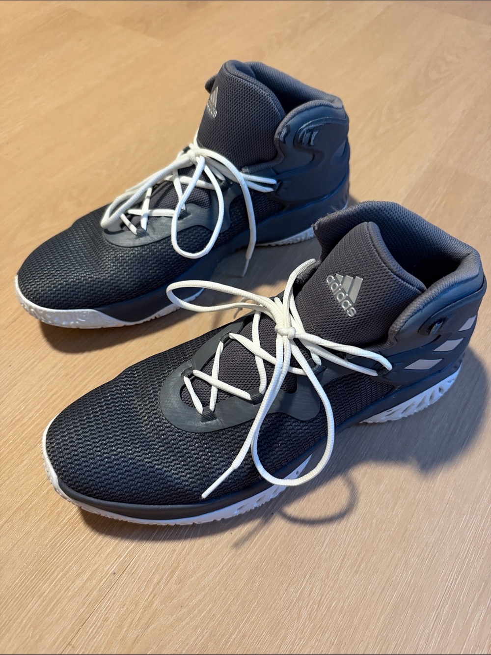Adidas Explosive Bounce Grey Basketball Shoes size 15